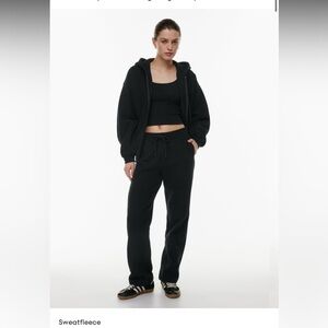 Aritzia TNA Cozy fleece boyfriend straight sweatpant